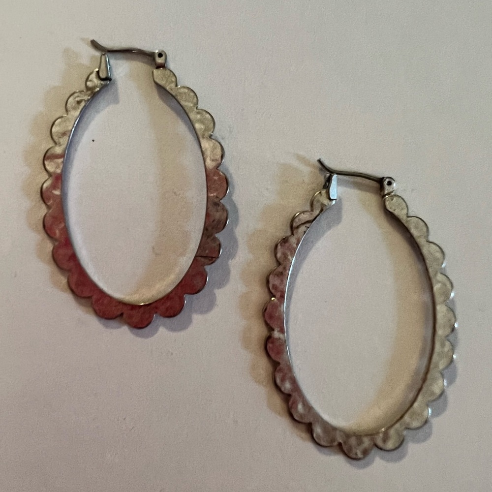 70s Inspired Oval Earrings